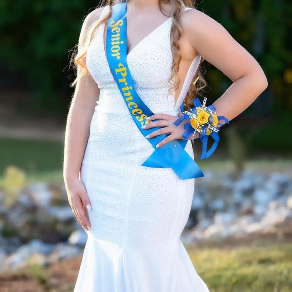 SHERRI HILL Designer Prom/Wedding/Pageant/Homecoming Elegant White Dress/Gown - Picture 6 of 9